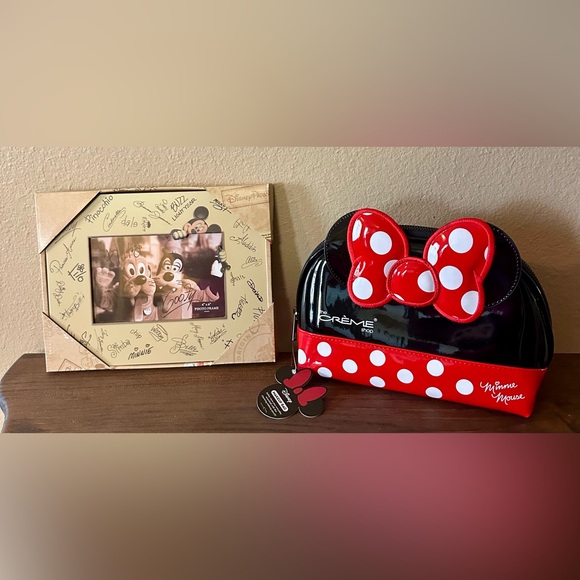 Disney Parks Minnie Mouse Makeup Bag + Disney Character 4x6 Photo Frame Bundle - Picture 8 of 8